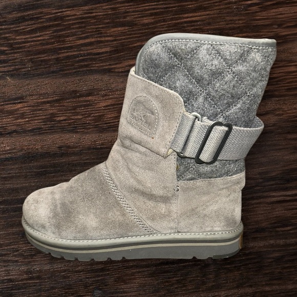 Sorel Shoes - Sorel Women's The Campus Mid-Height Plaid Boot Gray Suede Boots Size 8 Pre-owned